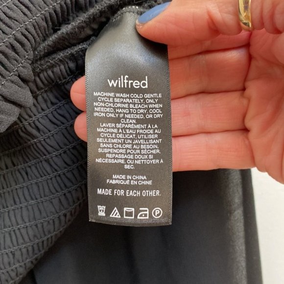 ❗️SOLD❗️Aritzia Wilfred Black Chiffon Long Sleeve Smock Blouse Size M - Picture 10 of 11